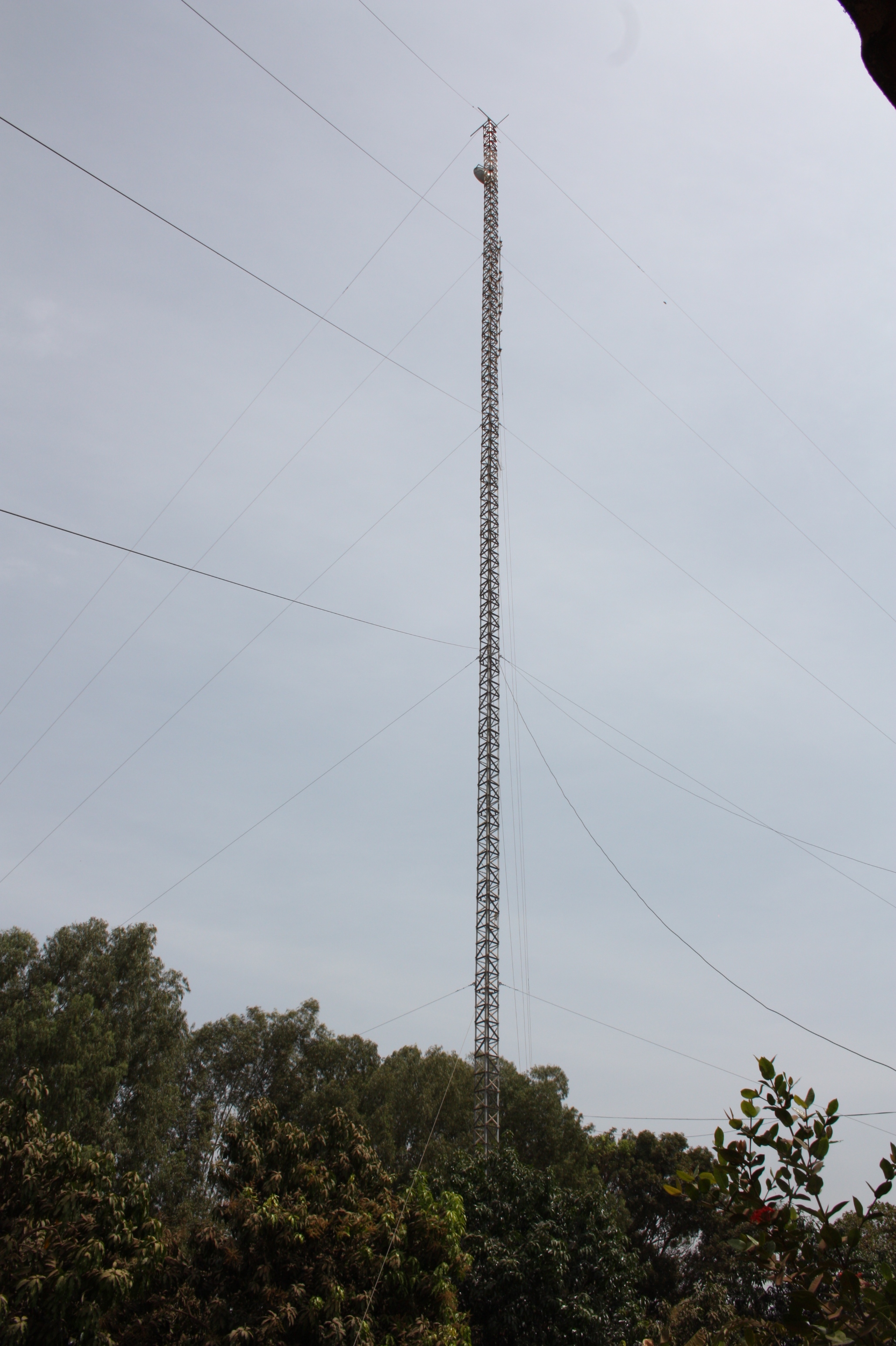 antenna radio bissau